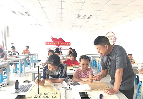 西和县文化馆开设书法 美术公益培训班