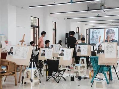 在广州火足24年的画画班,现在0元就能体验?